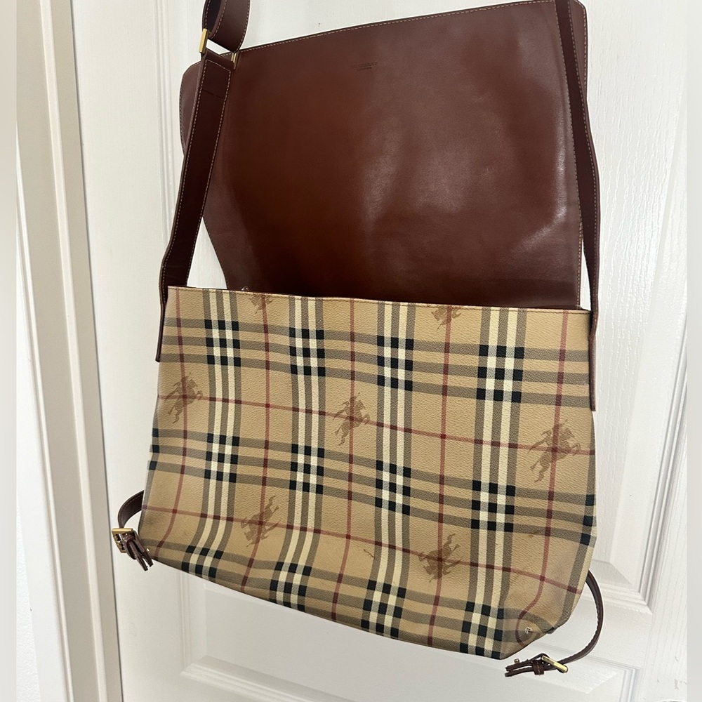 Vintage Burberry Messenger Bag - Picture 6 of 16